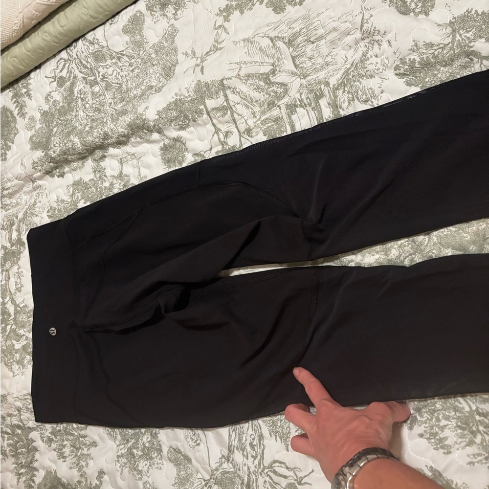 Lululemon sz 8 Black Mesh Leggings tights running yoga gym pilates crossfit - Picture 12 of 14
